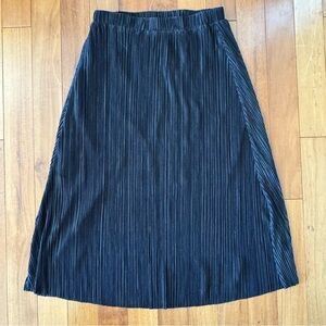 Aqua Black Pleated Midi Skirt NWT